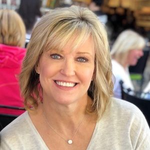 Meet your Posher, Tina